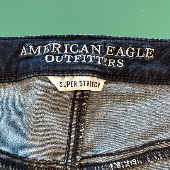 American Eagle high waisted denim shorts - Picture 3 of 4